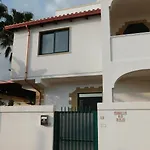Raggio Di Sole Parcheggio Privato Couette-café 3*