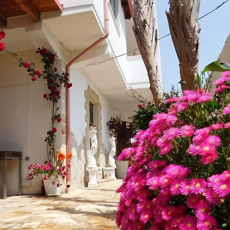Raggio Di Sole Bed & Breakfast 3*